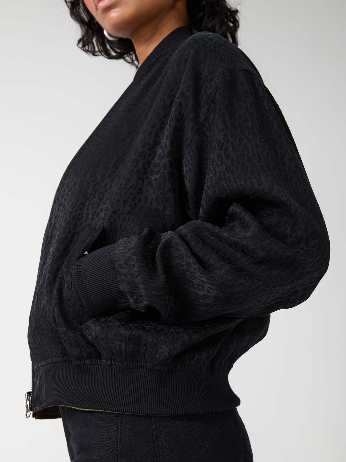 Suzanne – Veste Réversible Léopard & Olive