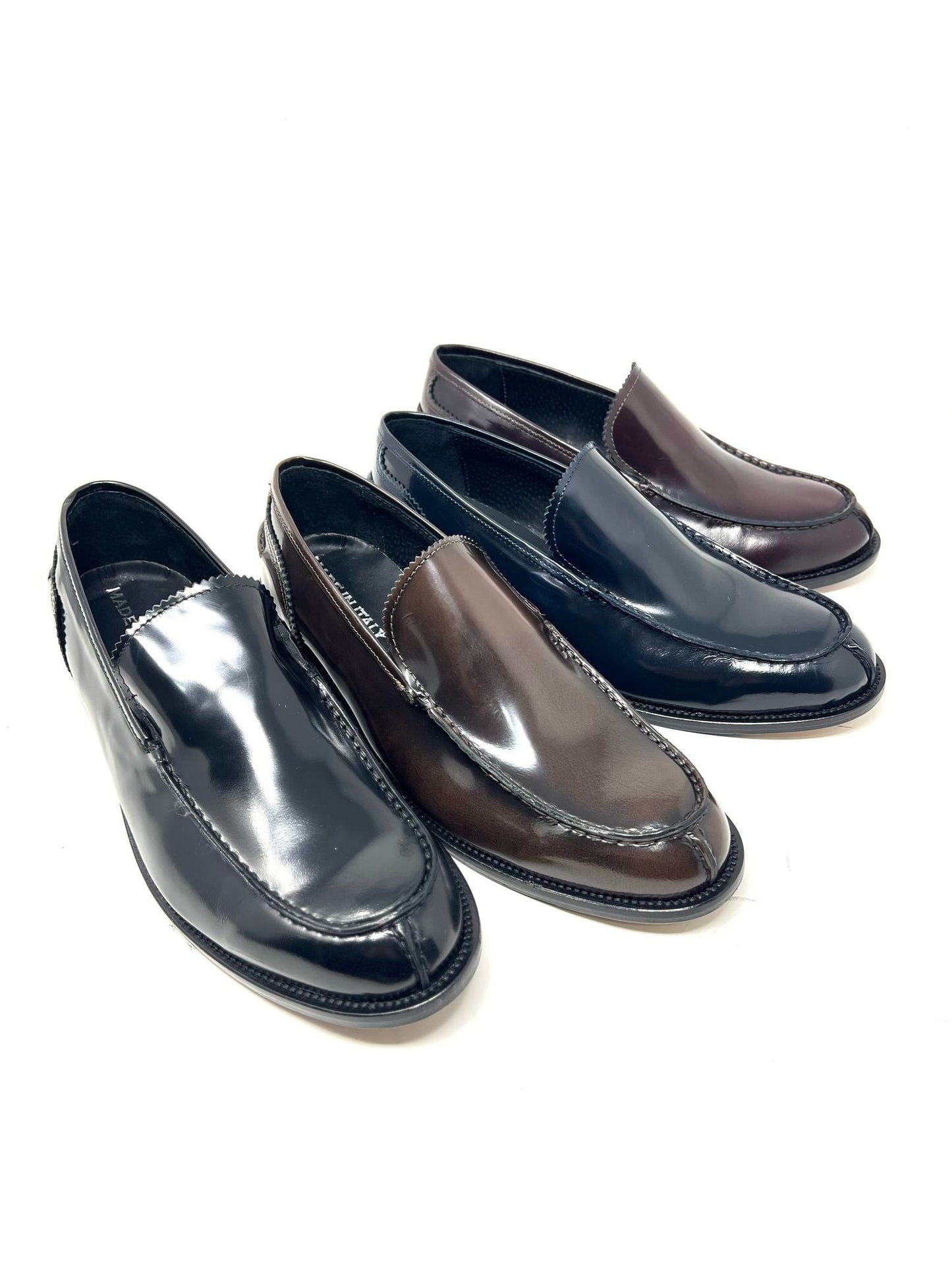 **Pierre – Mocassins en cuir véritable, fabriqués en Italie, semelle en cuir cousue.**