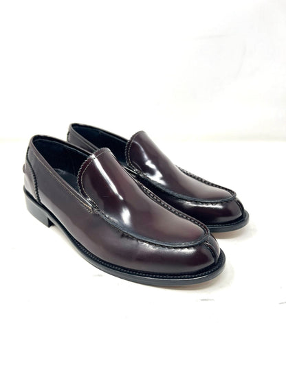 **Pierre – Mocassins en cuir véritable, fabriqués en Italie, semelle en cuir cousue.**