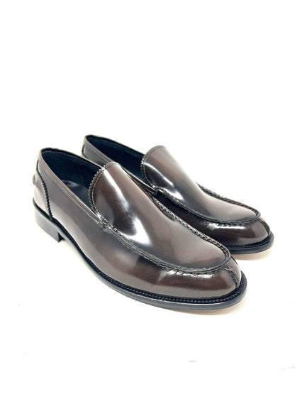 **Pierre – Mocassins en cuir véritable, fabriqués en Italie, semelle en cuir cousue.**