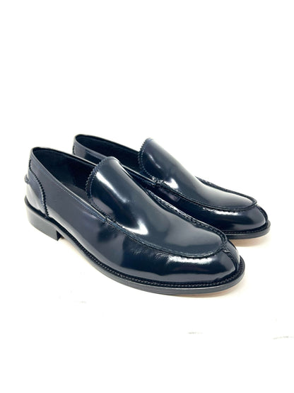 **Pierre – Mocassins en cuir véritable, fabriqués en Italie, semelle en cuir cousue.**